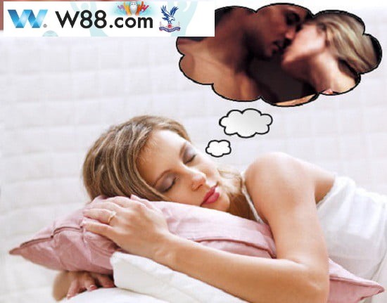 hinh2 :  Mơ thấy chồng ôm hôn người phụ nữ khác. giải mã giấc mơ thấy chồng ngoại tình